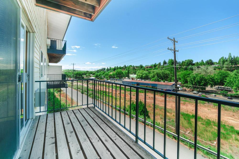 Pullman Garden Inn Exterior photo